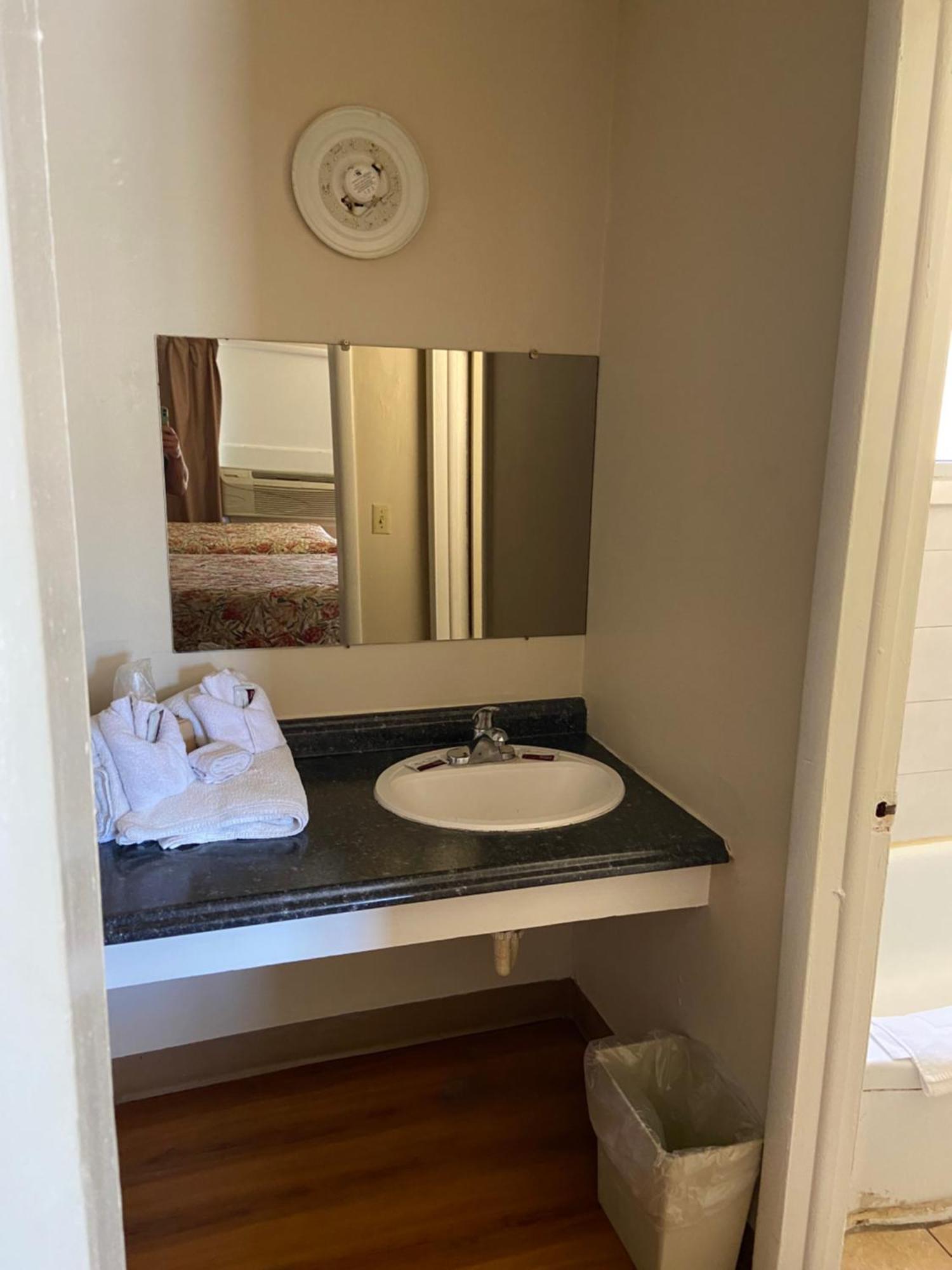 ספרינגפילד Glenstone Place Extended Stay Motel מראה חיצוני תמונה